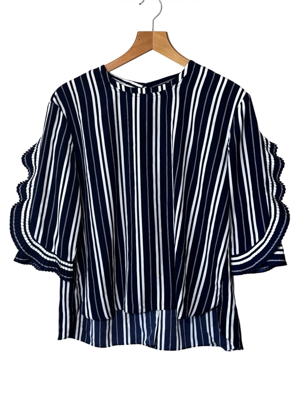 Molly Bracken navy white striped blouse. Ribbon, folded sleeve detail. Women’s S